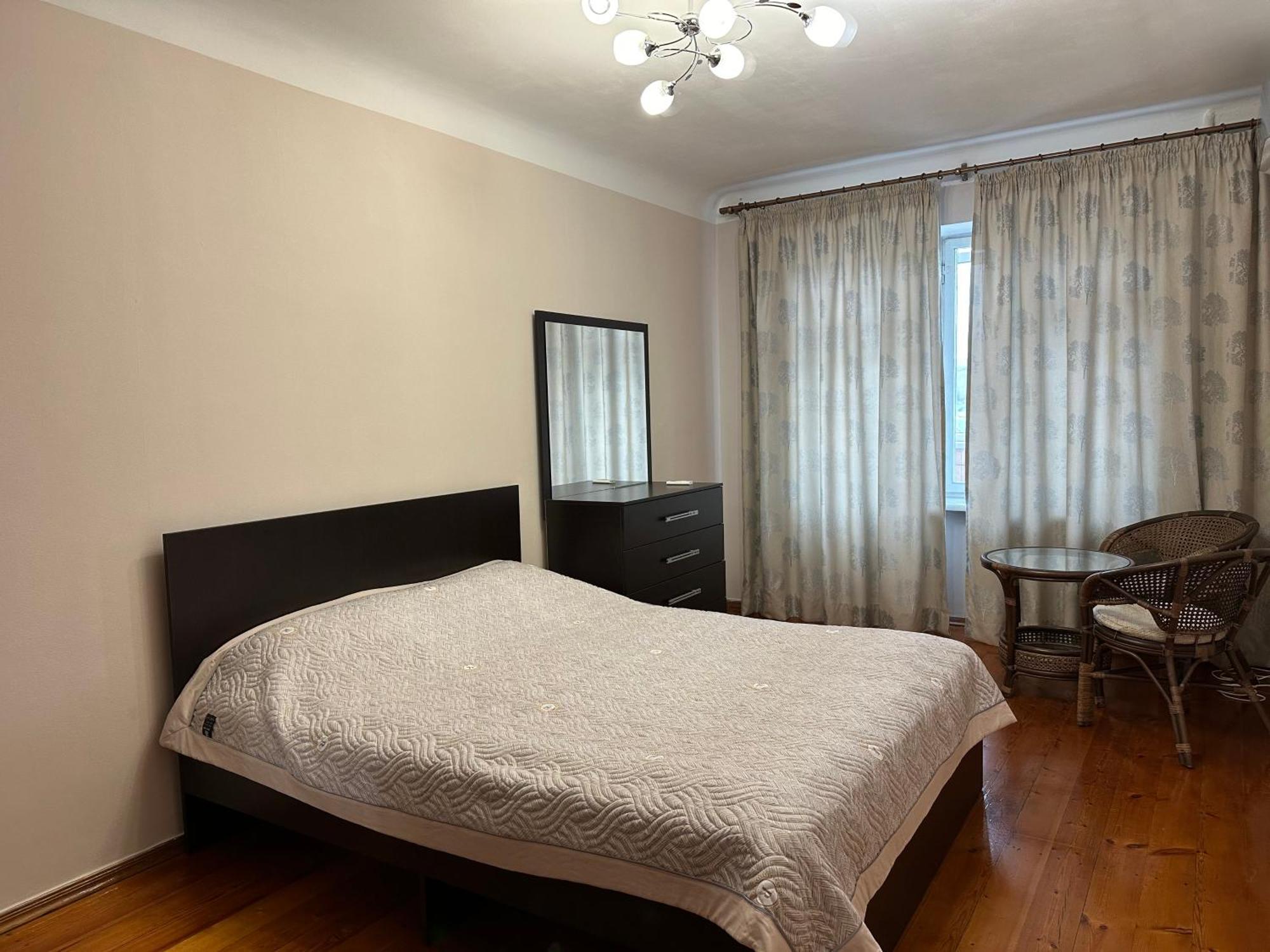 Apartamento Cosy flat in the city center Bishkek Exterior foto