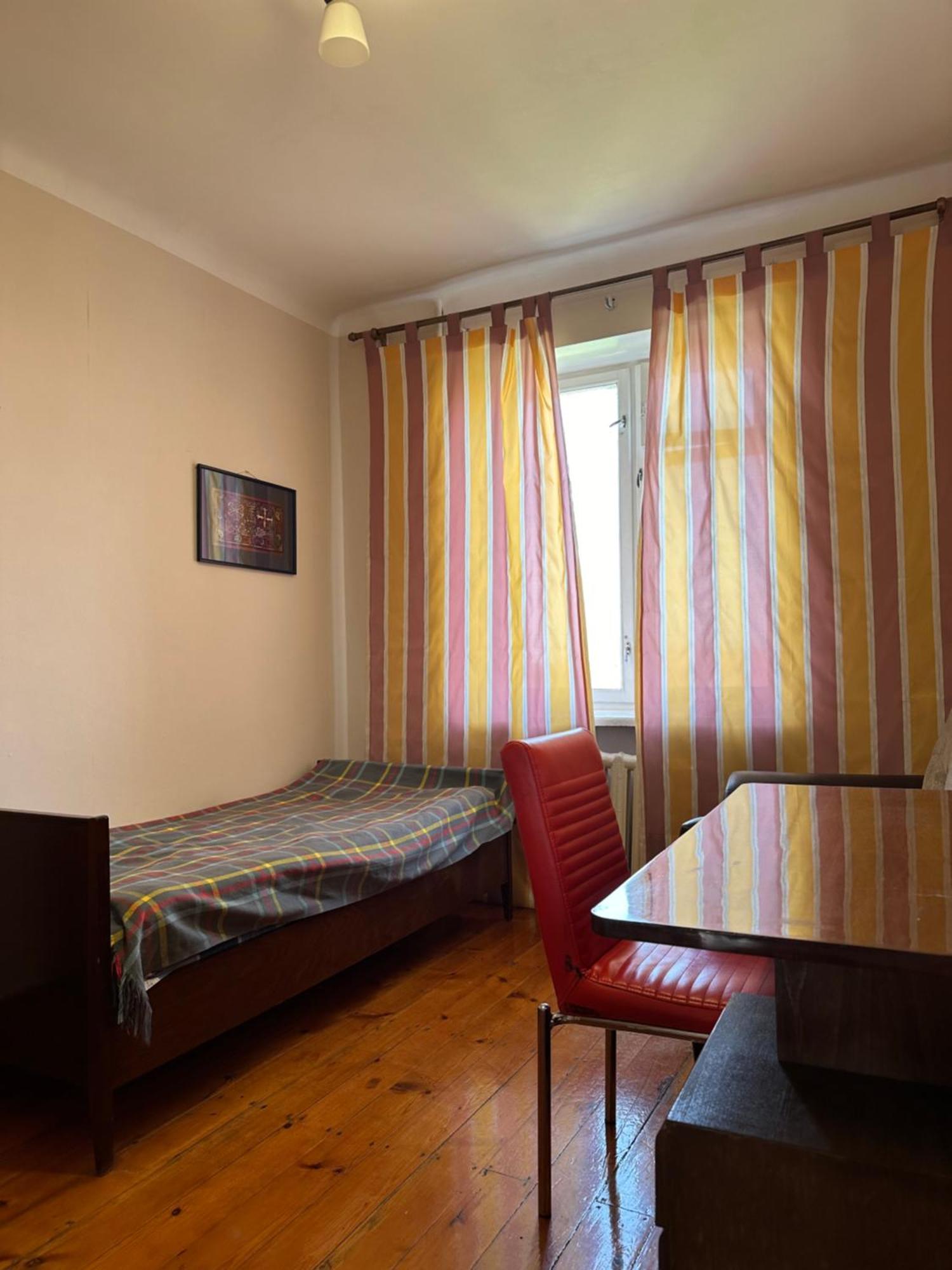 Apartamento Cosy flat in the city center Bishkek Exterior foto